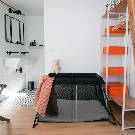 Anouste Lou Bercail - Cocon Entierement Renove Avec Vue Sur La Montagne Appartement Campan
